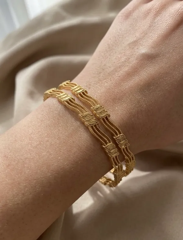 Gold-Plated_Twisted_Rope_Design_Bangles_For_Women