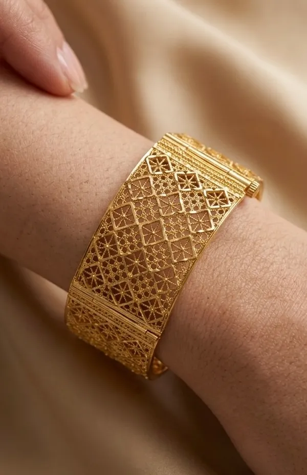 Gold-Plated_Floral_Ruby_Stone_Mesh_Bangles_For_Women