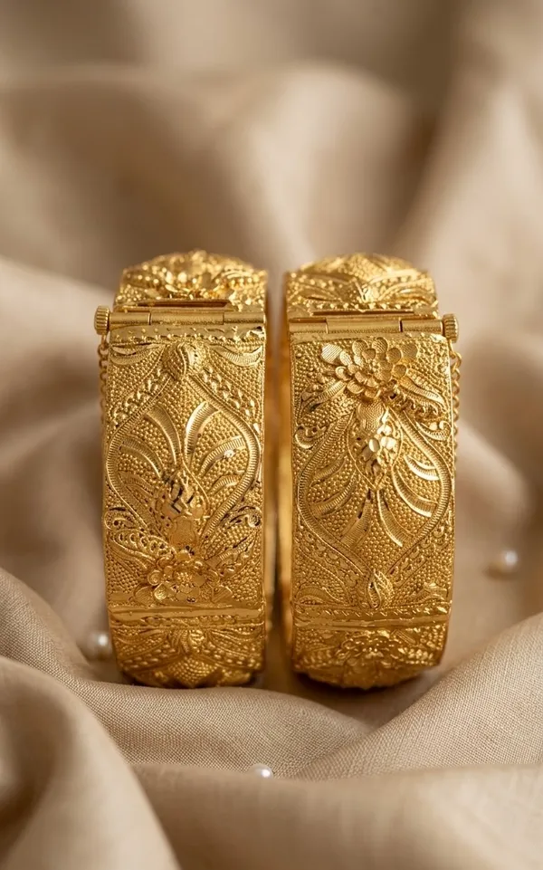 Gold-Plated_Stone_Embellished_Textured_Bangles_For_Women