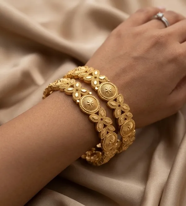 Gold_Metal_Paisley_Engraved_Granulation_Bangles_For_Women