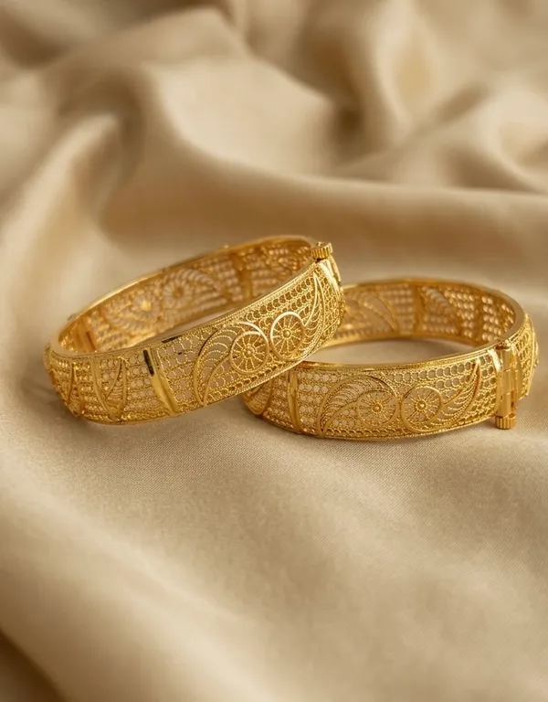 Gold_Metal_Meenakari_Floral_Enamel_Bangles_For_Women