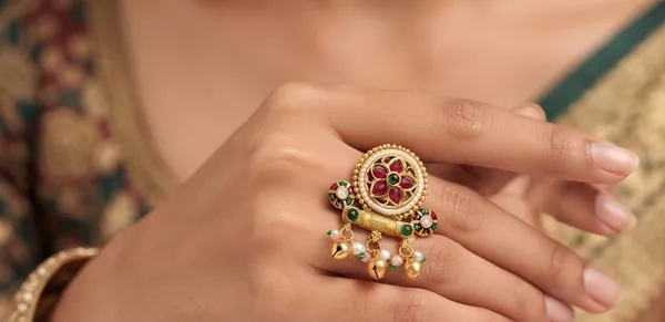 Ishrin_Studio_Traditional_Kundan_Adjustable_Ring_For_Women_&_Girls_|_Floral_Pearl_&_Ghungroo_Statement_Ring