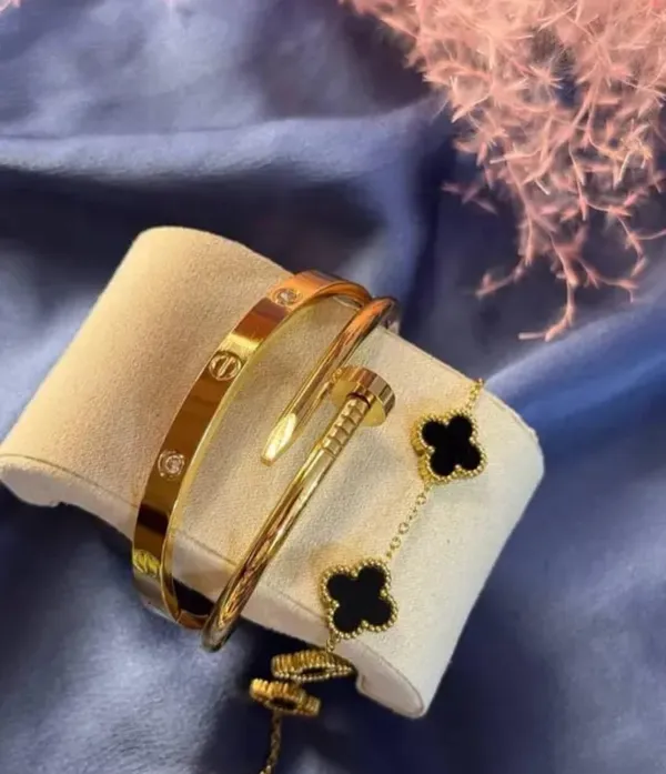 Gold_Plated_Bracelet_Set_For_Women