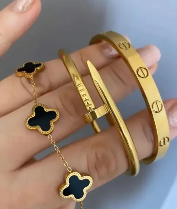 Gold_Plated_Bracelet_Set_For_Women