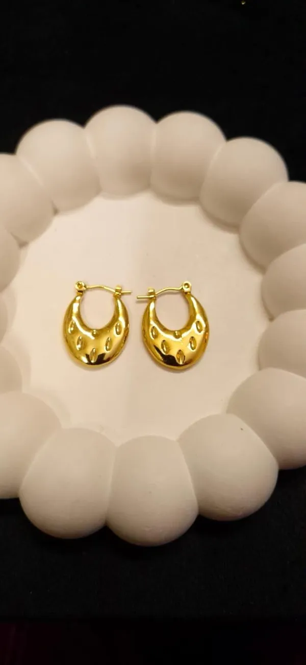 Textured_Hoop_Earrings