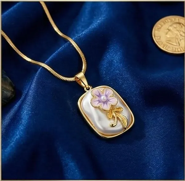 Floral_Enamel_Pearl_Pendant_Necklace