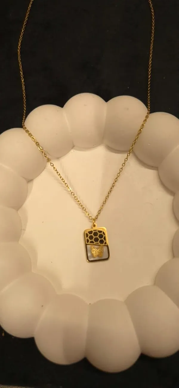 Butterfly_Pendant_Necklace_With_Pearl_Accents
