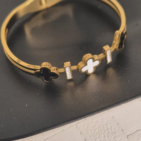 Alloy_Gold_Plated_Bangle_With_Cubic_Zirconia