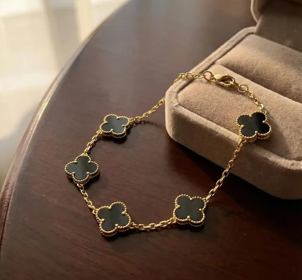 Alloy_Gold_Plated_Flower_Bracelet