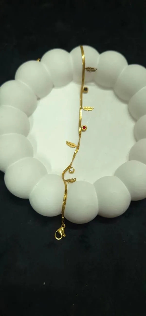 Leaf_Charm_Alloy_Bracelet