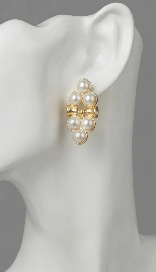 Pearl_Cluster_Stud_Earrings