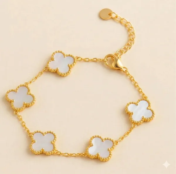 Clover_Charm_Bracelet