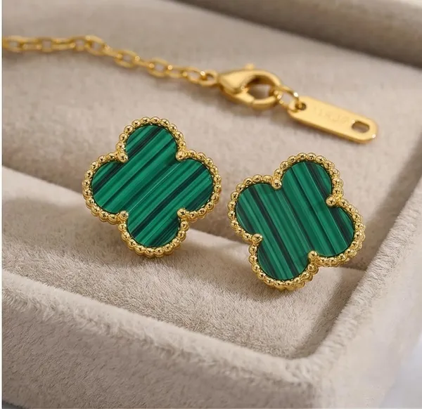 Clover_Charm_Jewelry_Set