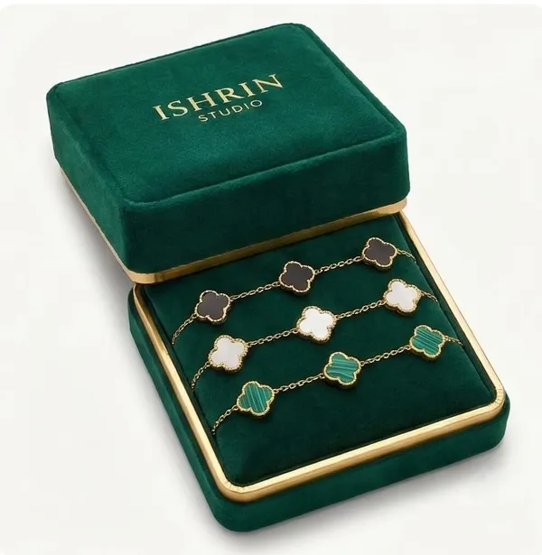 Clover_Charm_Bracelet_For_Women
