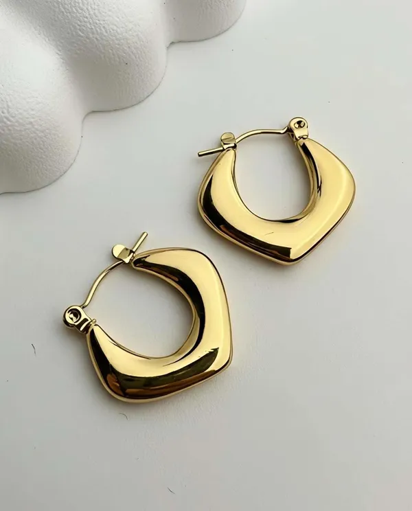 Gold_Hoop_Earrings_For_Women