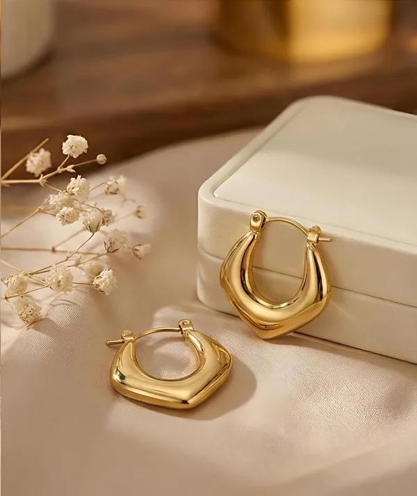Gold_Hoop_Earrings_For_Women