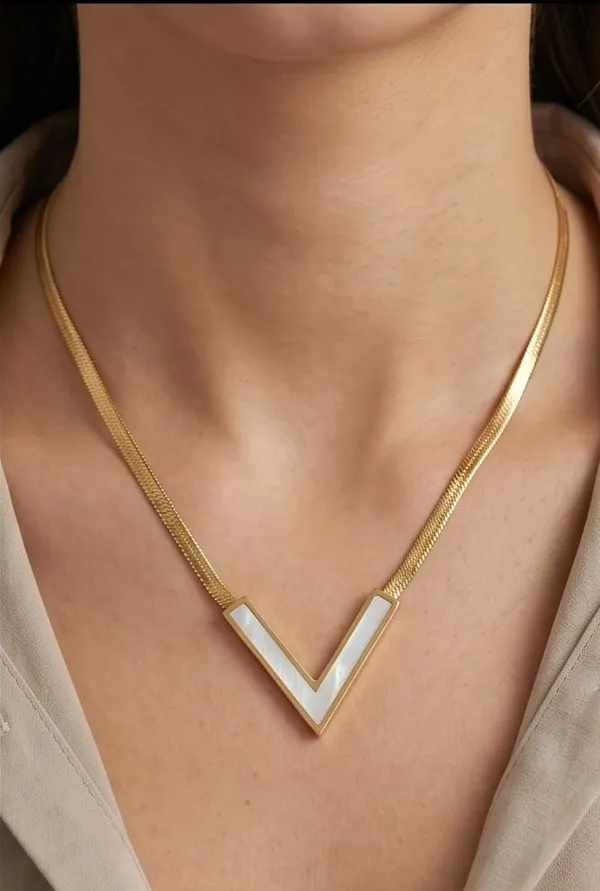 18k_Gold_Plated_V_Shape_Pendant_Necklace