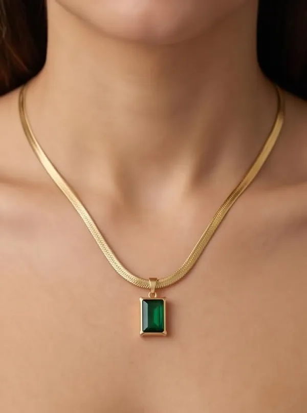 V_Shape_Pendant_Necklace_For_Women