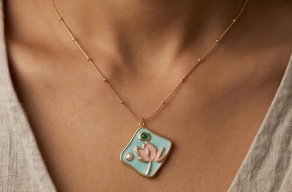 18k_Gold_Plated_Pendant_Necklace
