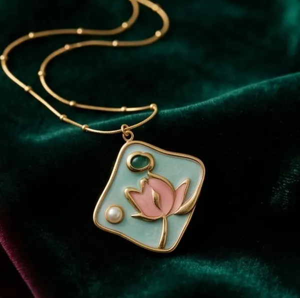 18k_Gold_Plated_Pendant_Necklace