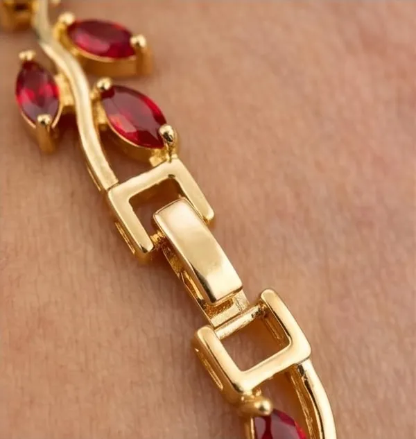 Adjustable_Leaf_Vine_Bracelet