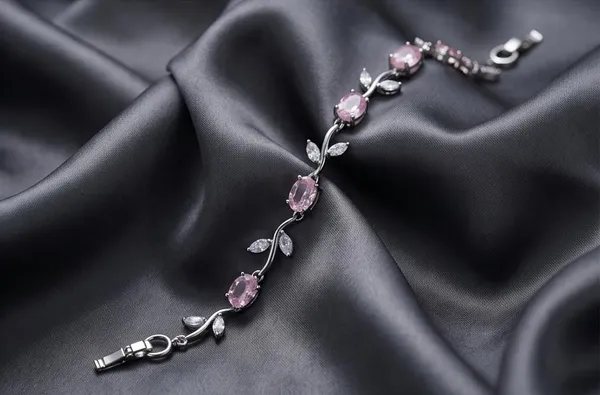 Tulip_Leaf_Vine_Bracelet