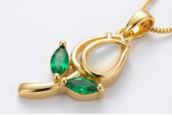 18k_Gold_Plated_Pearl_Pendant_Necklace