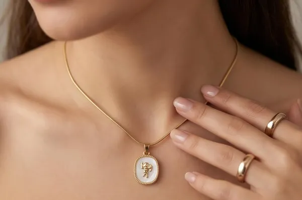 18k_Gold_Plated_Pearl_Pendant_Necklace
