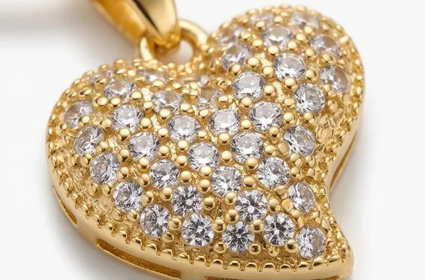 18k_Gold_Plated_Heart_Pendant_Necklace
