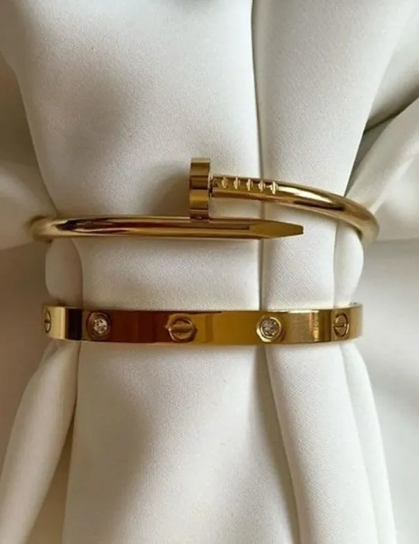 Ishrin_Studio_Alloy_Gold-plated_Bangle