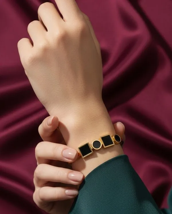 Ishrin_Studio_Alloy_Gold-plated_Bangle
