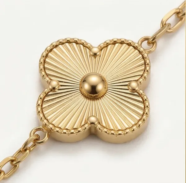 Ishrin_Studio_Stainless_Steel_Gold-plated_Bracelet