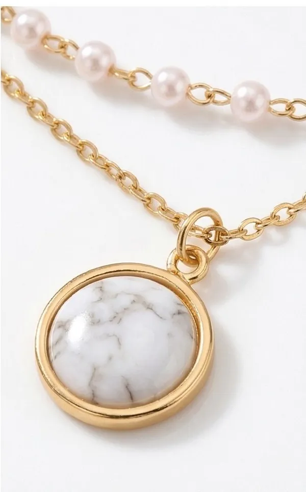 Ishrin_Studio_Pearl,_Quartz_Gold-plated_Plated_Brass,_Alloy_Layered