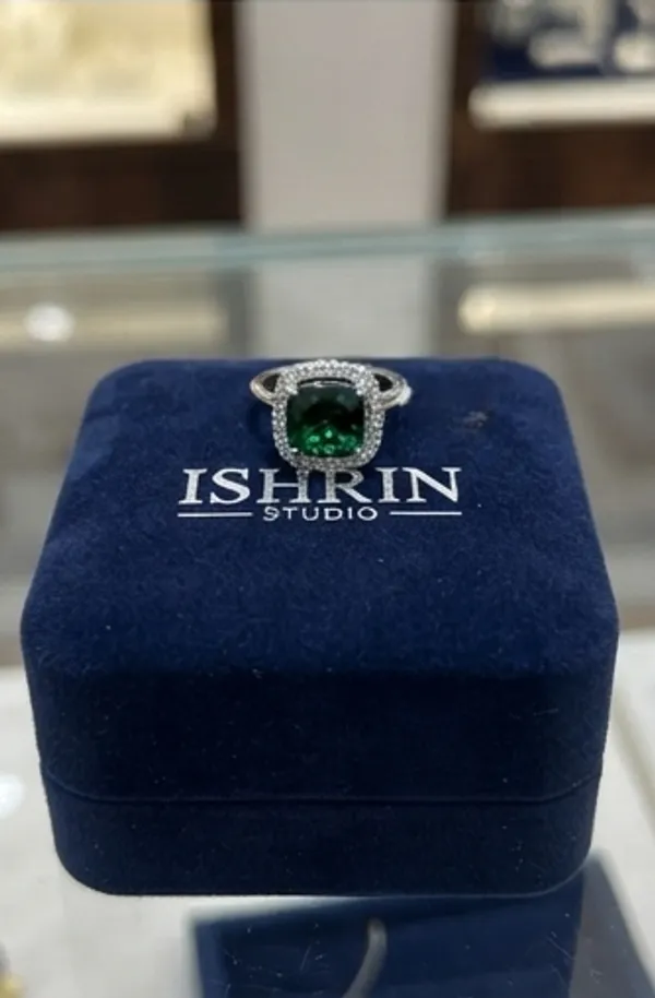 Ishrin_Studio_Silver_Plated_Emerald_Green_Cz_Adjustable_Ring_For_Women_&_Girls_|_Cushion_Cut_Statement_Cocktail_Ring
