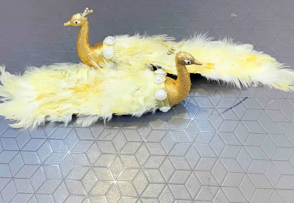 Plastic_Feather_Glitter_Golden_Peacock_Decorative_Showpiece_Set_Of_2