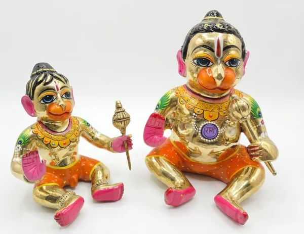 Metal_Traditional_Golden_Hanuman_Figurine_Set