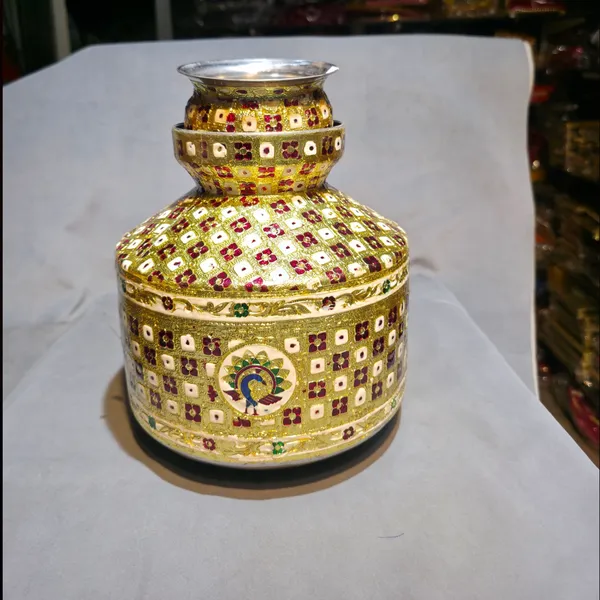 Brass_Gold-Plated_Gemstone_Embellished_Decorative_Pot