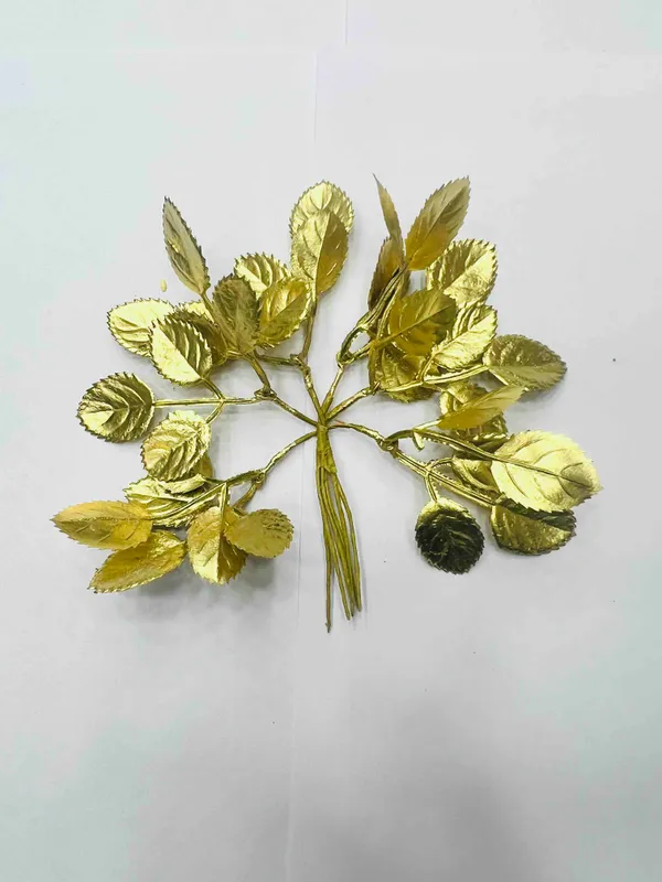 Metallic_Plastic_Golden_Artificial_Leaves_For_Craft_Decoration