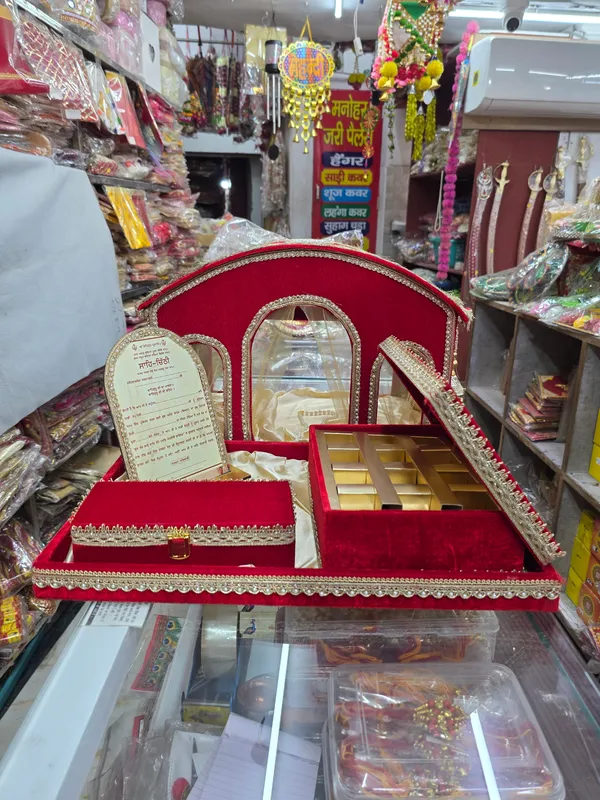 Wood_Velvet_Traditional_Red_Gold_Home_Mandir