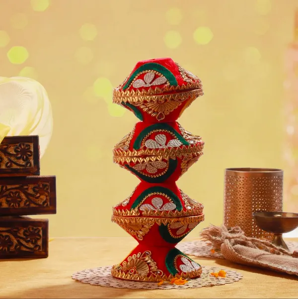 Metal_Fabric_Festive_Embroidered_Diya_Stand