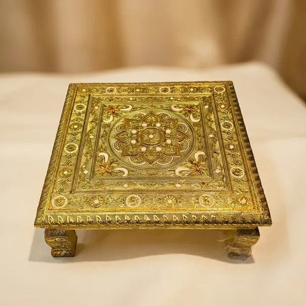 Brass_Traditional_Floral_Mandala_Golden_Square_Pooja_Chowki