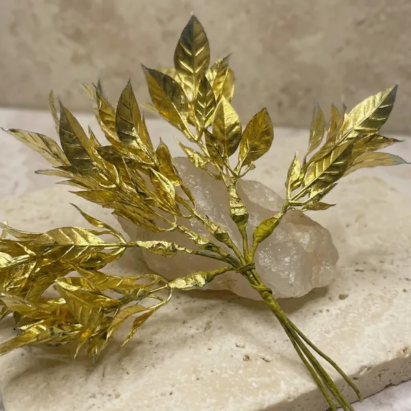 Plastic_Metallic_Golden_Leaf_Bunch