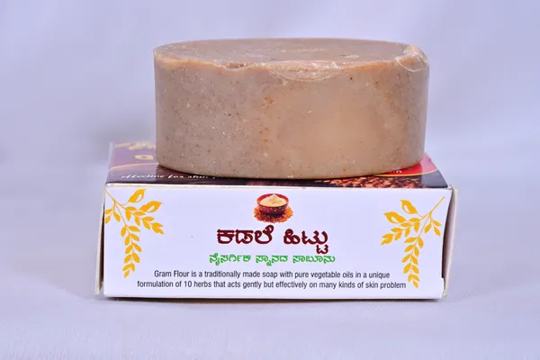 Pack_of_4_Universe_Gram_Flour_Handmade_Bath_Soap