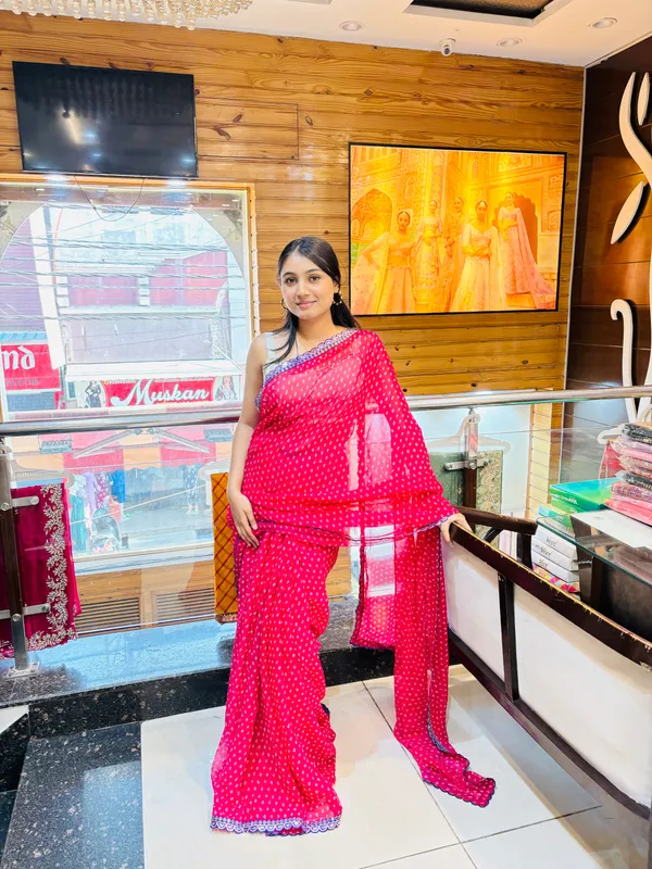 Printed_Chiffon_Paired_With_Luxury_Silk_Embroidery_Saree