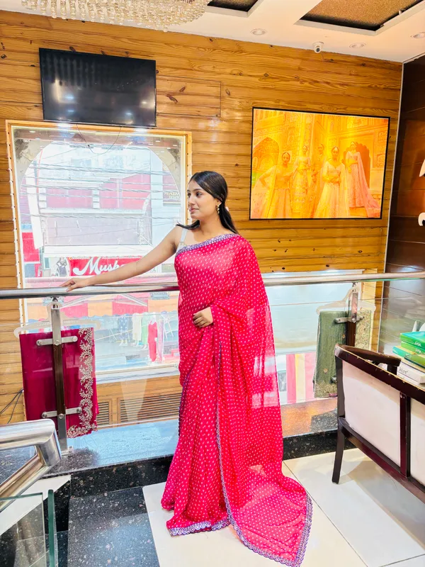 Printed_Chiffon_Paired_With_Luxury_Silk_Embroidery_Saree