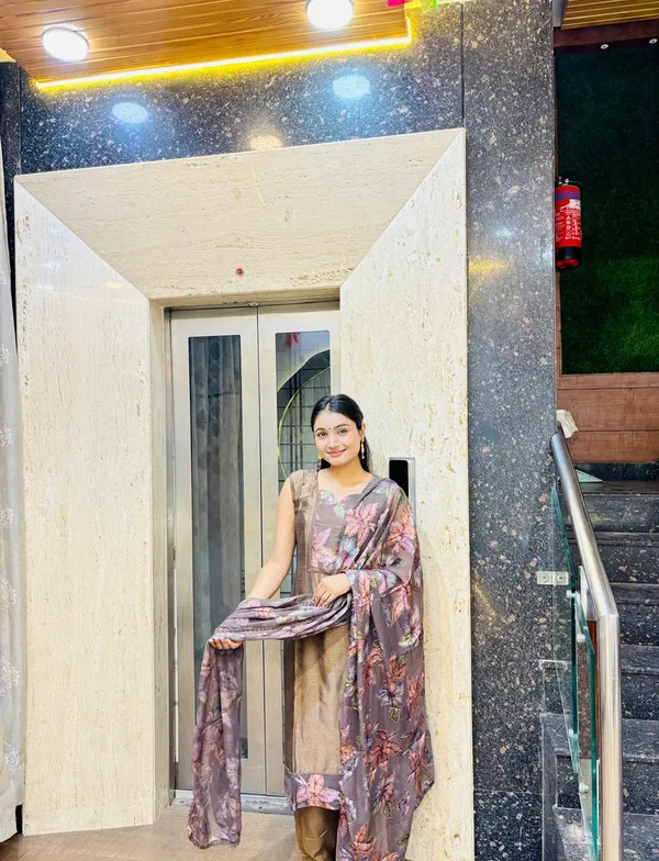 Elegant_Brown_Meenakari_Weaving_Kurta_Set_with_Floral_Dupatta