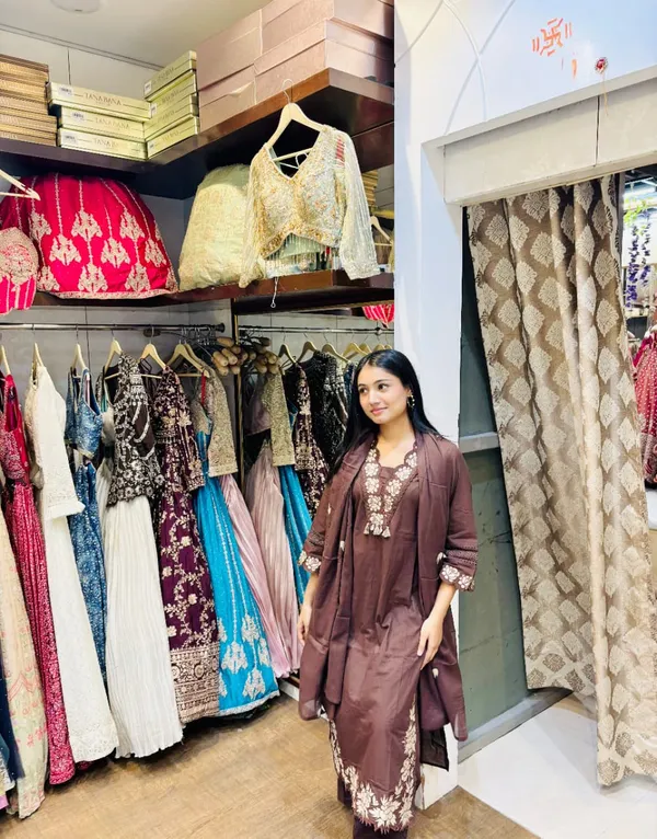 Elegant_Coffee_Brown_Embroidered_Kurta_Set_with_Dupatta