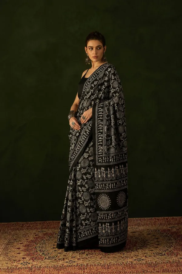 Premium_Black_Printed_Saree_For_Timeless_Style