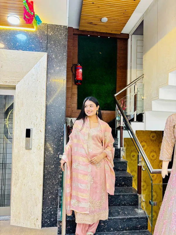 Women’s_Pastel_Pink_Hand_Work_Kurta_Pant_Set_with_Dupatta