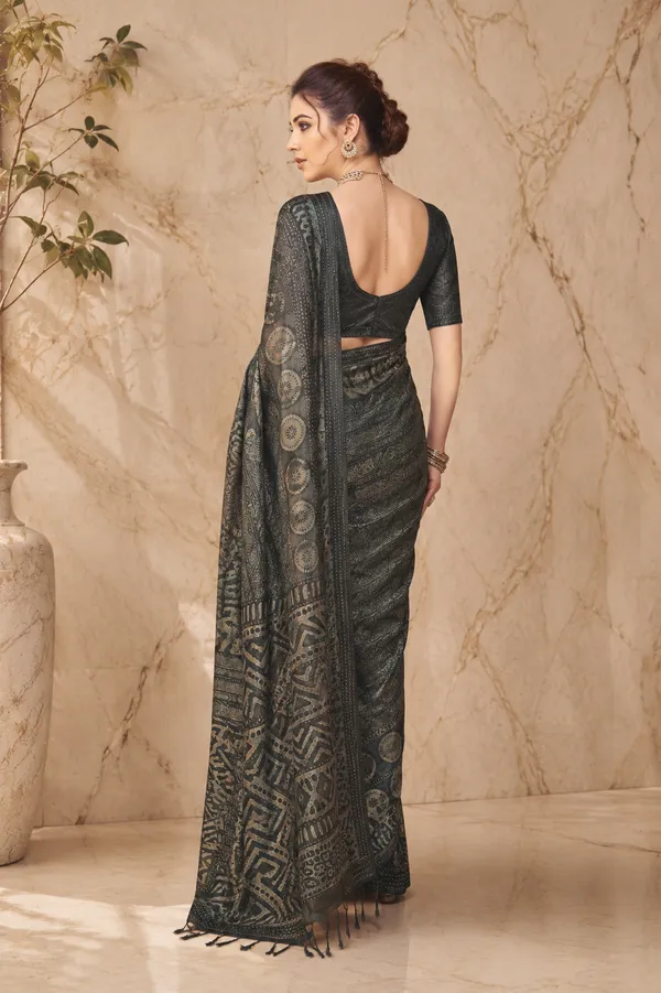 Artistic_Tribal_Print_Saree_In_Smoky_Grey